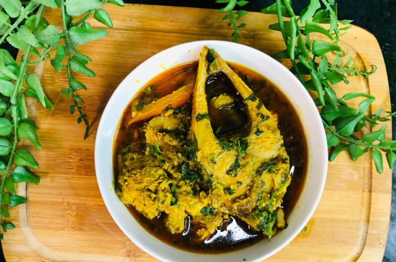 Hilsha Fish with Fish Eggs Curry – Traditional Bengali Ilish Macher Dim Curry Recipe